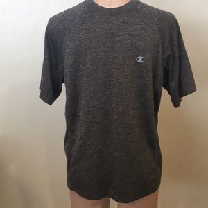 Champion Men’s Gray Shirt Size Medium Like NEW Very comfortable Champion Shirt